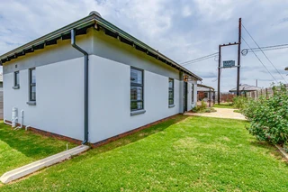 House in Witpoortjie For Sale