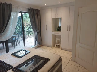 Spacious 1-bedroom And 1-bathroom Apartment In Victoria Avenue, Sandringham