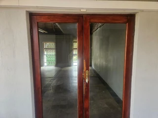 Shop/Office Premises to rent in Hoedspruit