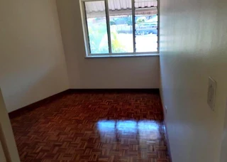 THREE BEDROOM APARTMENT TO RENT ON THE BLUFF IN BRIGHTON ROAD