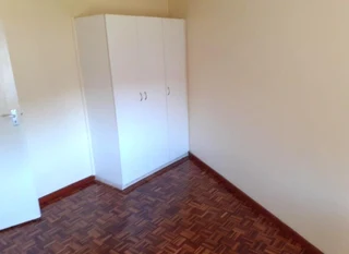 THREE BEDROOM APARTMENT TO RENT ON THE BLUFF IN BRIGHTON ROAD