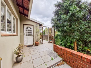 Exceptional 3 Bed | 2 Bath | 1 035m² Family Home with Flatlet in a Prime Location