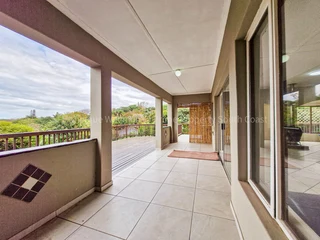 Exceptional 3 Bed | 2 Bath | 1 035m² Family Home with Flatlet in a Prime Location
