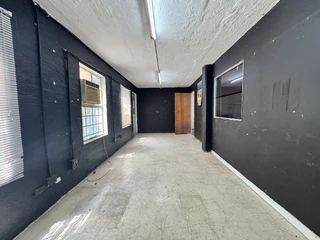 Mini factory to let in Springfield Industrial