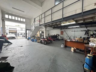 Mini Factory/Warehouse to Let Glen Anil