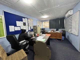 Mini Factory/Warehouse to Let Glen Anil