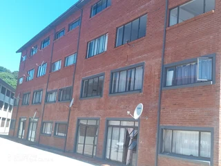 VARIOUS SIZE APARTMENTS AVAILABLE IN THIS BLOCK CLOSE TO THE OCEAN IN ISIPINGO BEACH