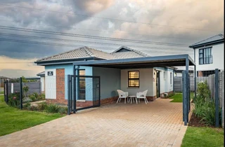 House in Eden Park For Sale