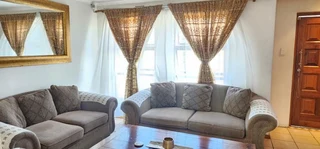 Stunning 3 Bed House With Flatlet