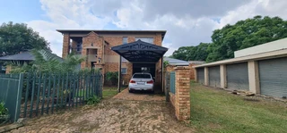 3 Bedroom house in Lakeside For Sale