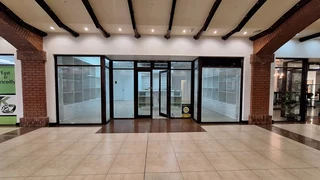 Retail space to let in Walmer Heights
