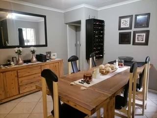 Beautiful 4 bed home in The Reeds.