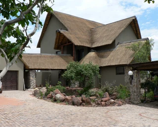 Exceptional Wildlife Estate Guesthouse with Bushveld Charm!