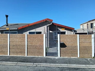 Extended 3-Bedroom Home in San Remo, Strandfontein