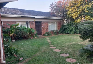 LIVE TOGETHER, LIVE INDEPENDENTLY – 4-BEDROOM HOUSE IN RAYTON