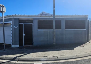 Charming 2-Bedroom Free-Standing Home in Portlands