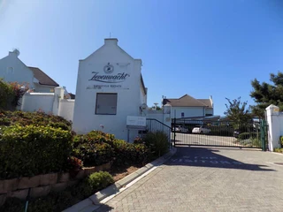 Luxury One-bedroom apartment in Retirement Village.