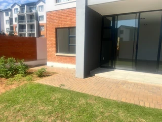 Modern 3-bedroom Lock-Up &amp; Go Apartment