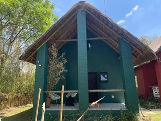 Lovely one bedroom cottage to rent for R7000