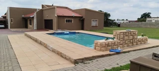 House  to rent in Daleside