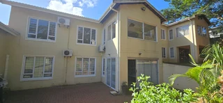 3 Bedroom Apartment For Sale in Umhlanga