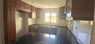 3 Bedroom Apartment For Sale in Umhlanga