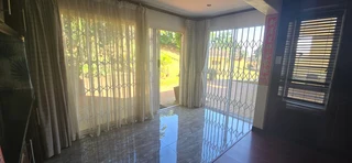 3 Bedroom Apartment For Sale in Umhlanga