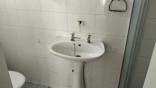 Charming 3-Bedroom Townhouse: Comfort and Style in Arboretum