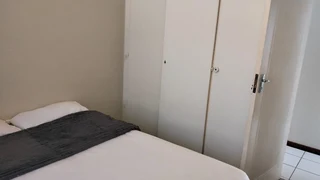 Charming 3-Bedroom Townhouse: Comfort and Style in Arboretum