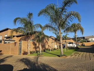 &#34;Luxury Living in Glen Marais - Anemoon Estate