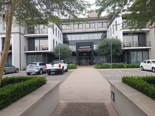 474 m² P Grade Office Space to Let in Monte Circle Monte Casino Boulevard Fourways Sandton