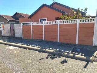 3 Bedroom House For Sale in Westridge