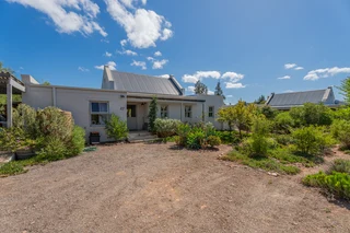 Pony Cottage - Loaded With Charm &amp; Personality