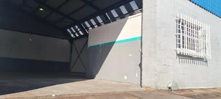 Secure factory with good yard space