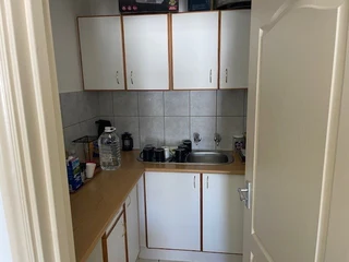 Warehouse in sought after park in Capricorn