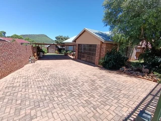 Very neat House For Sale