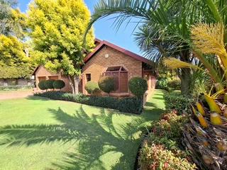 Neat 3 bedroom home in Garsfontein
