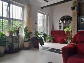 Family home situated in Lotus River