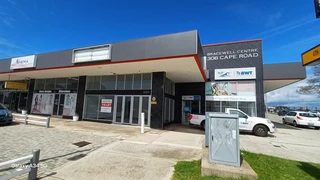 Retail shop to let in Newton Park