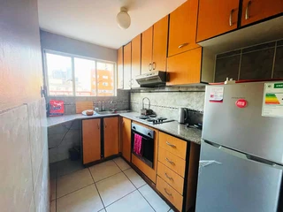 Reduced!!! 3 Bedroom Apartment For Sale!