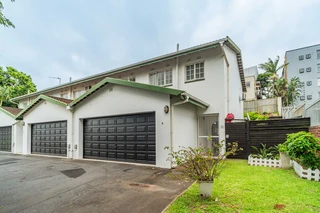 Charming Pet-Friendly Townhouse in the Heart of Morningside