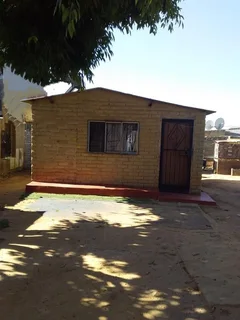 House for sale in olivenhoutbosch