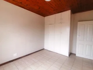 3 bedroom duplex close to the sea!