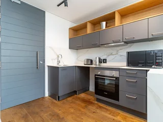 Stylish 1-Bedroom Flat in Cape Town CBD