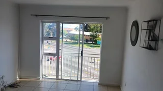 Modern 2-Bedroom Flat in Secure Complex