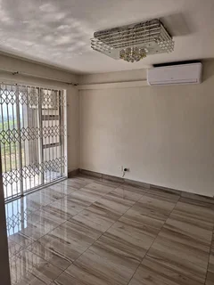 Cozy Apartment in Sought-after Complex