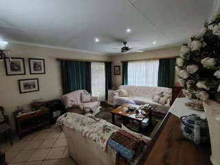 3 Bedroom Townhouse in Aerorand!