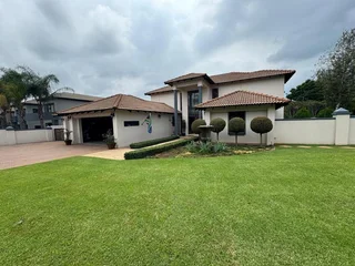 Exquisite Family Home in Midstream – Hutton Gate