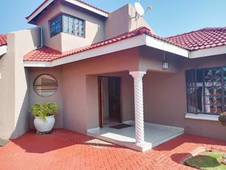4 bedroom house for sale in Waterberry Country estate