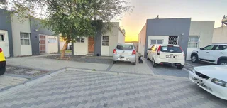 2 Bedroom For Sale Houghton Place,Eersterivier